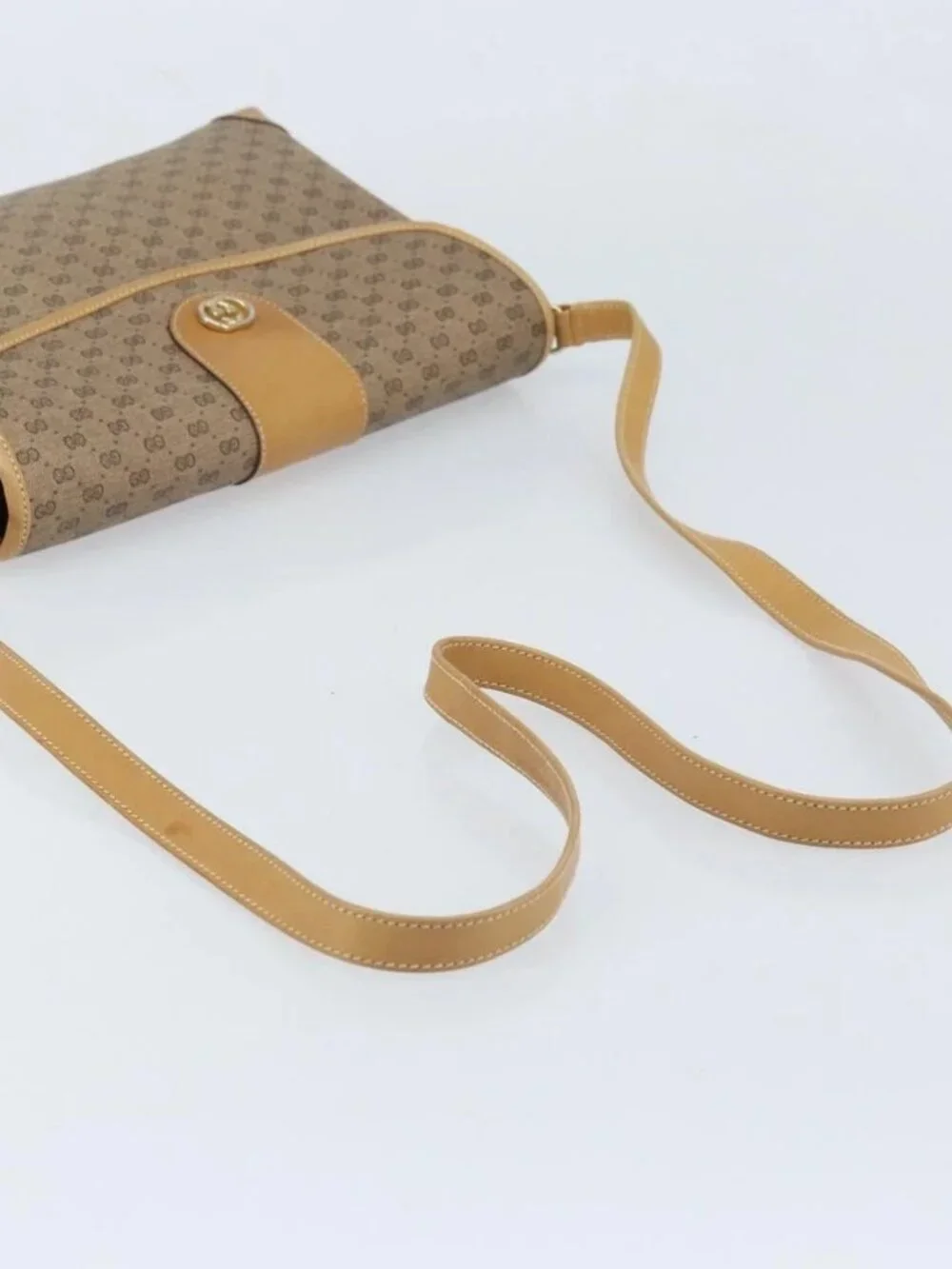 GUCCI Micro GG Supreme Shoulder Bag PVC Beige Gold Auth 173871 - Picture 8 of 15
